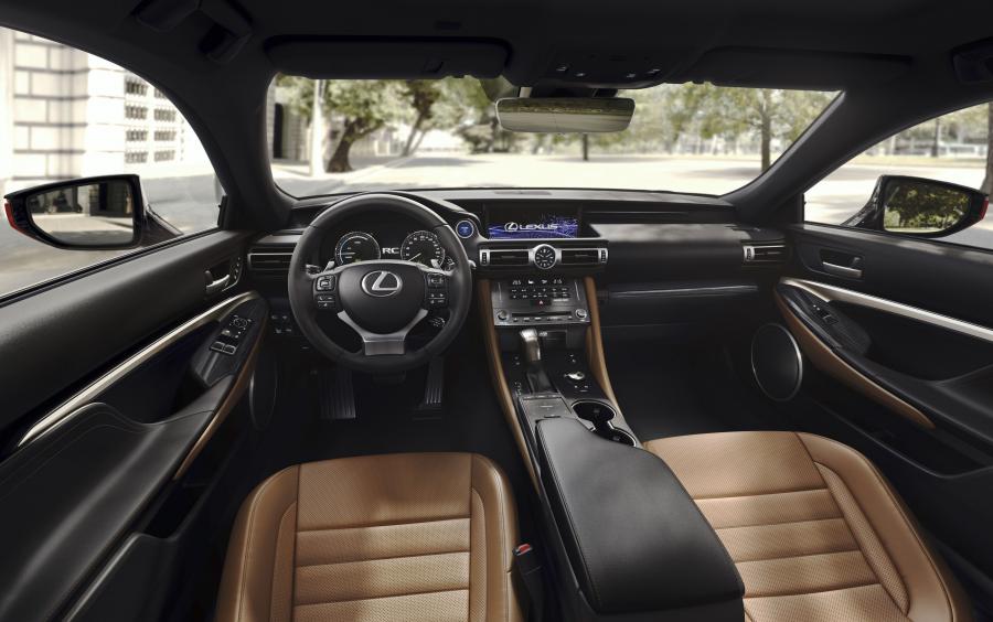 Торпедо Lexus RC300h 2018 года  (WW) (фото 125 из 139)